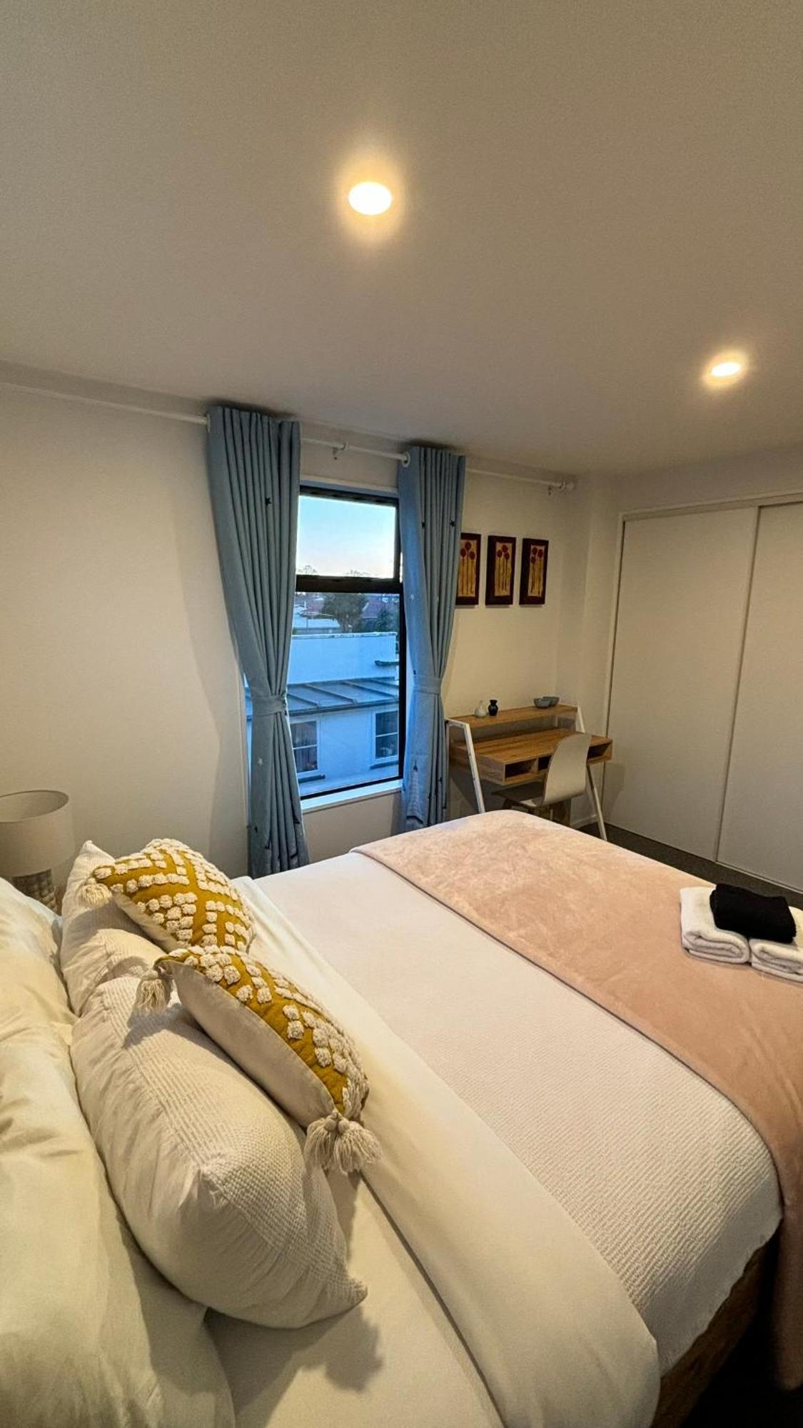 Close To And - Modern With Garage Apartamento *